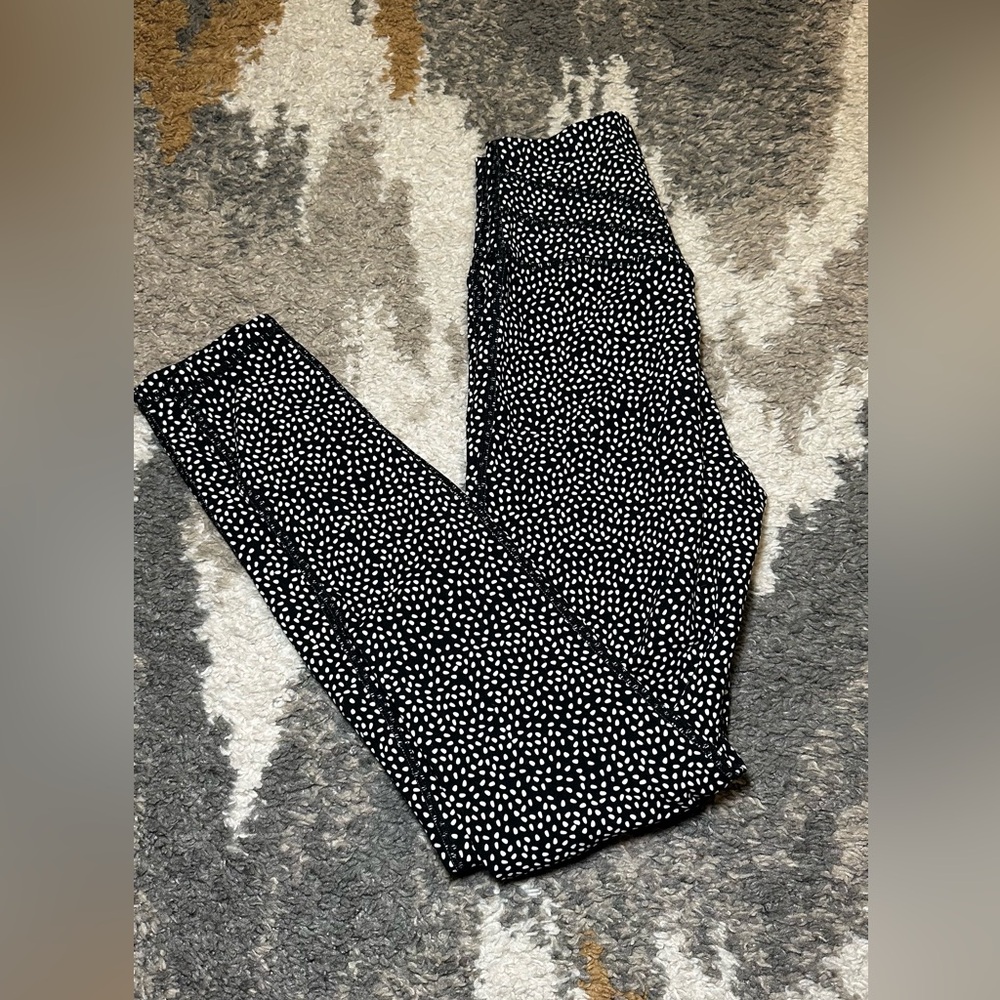 Buffy bunny dotted Rosa leggings size small